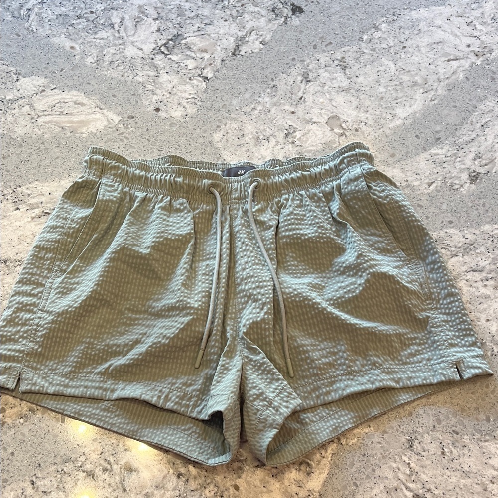 H&M Sage Green Shorts Size M
